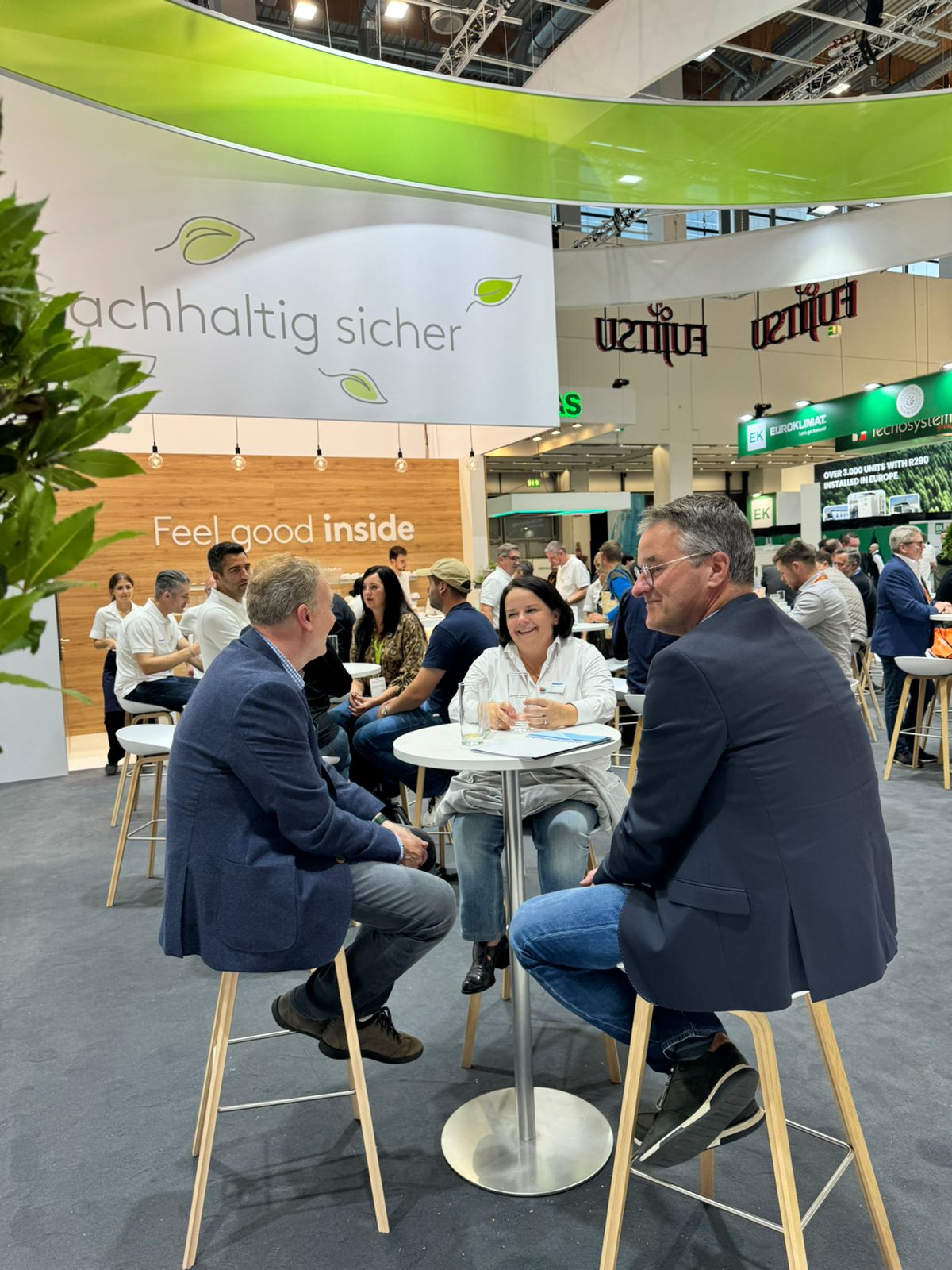 Вывеска международной выставки Chillventa