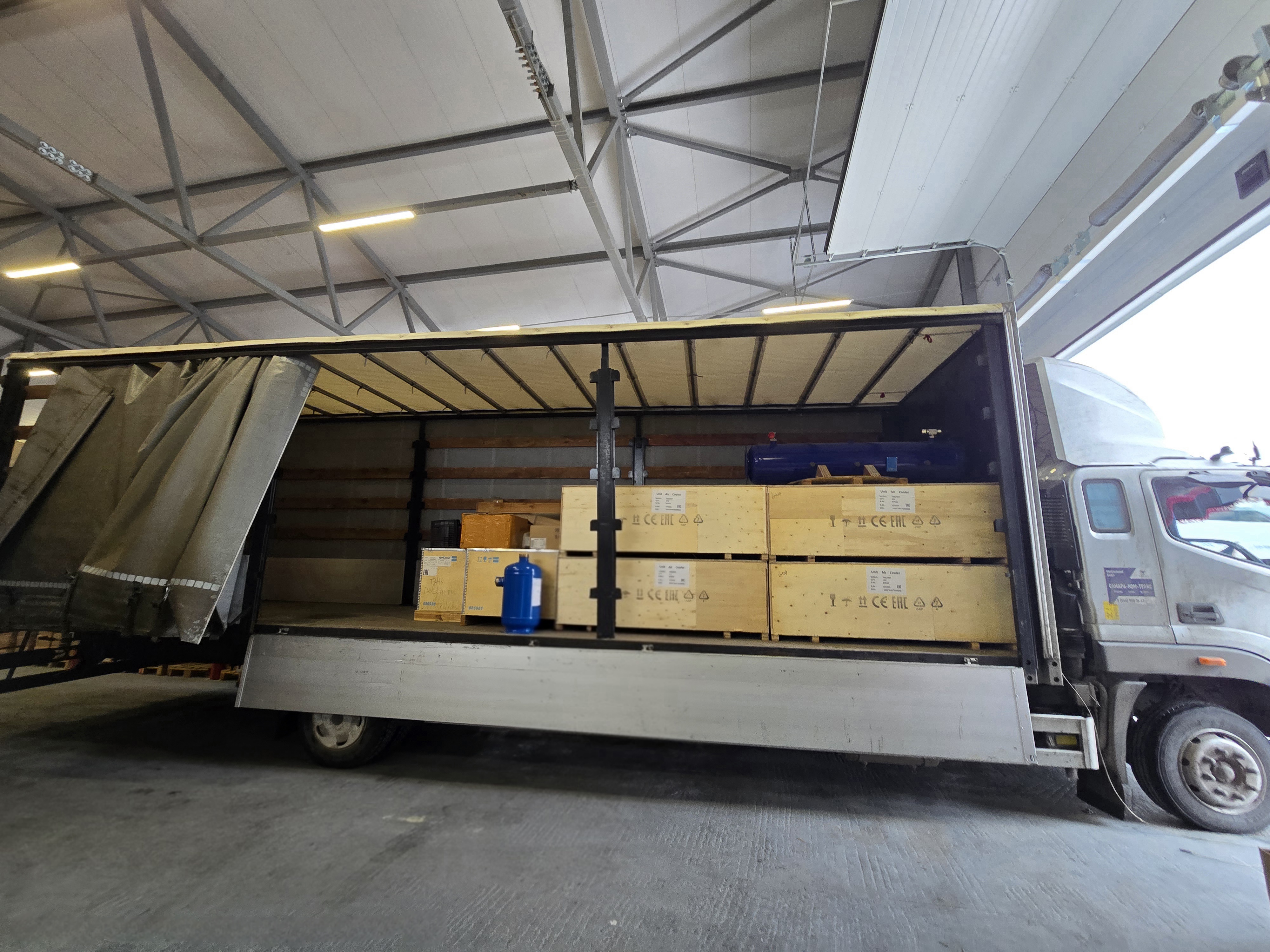 Отгрузка оборудования для отправки клиенту в Волгоград