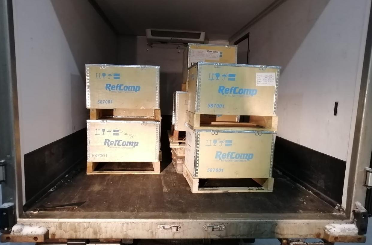 Отгрузили компрессоры Refcomp заказчику с Санкт-Петербурга