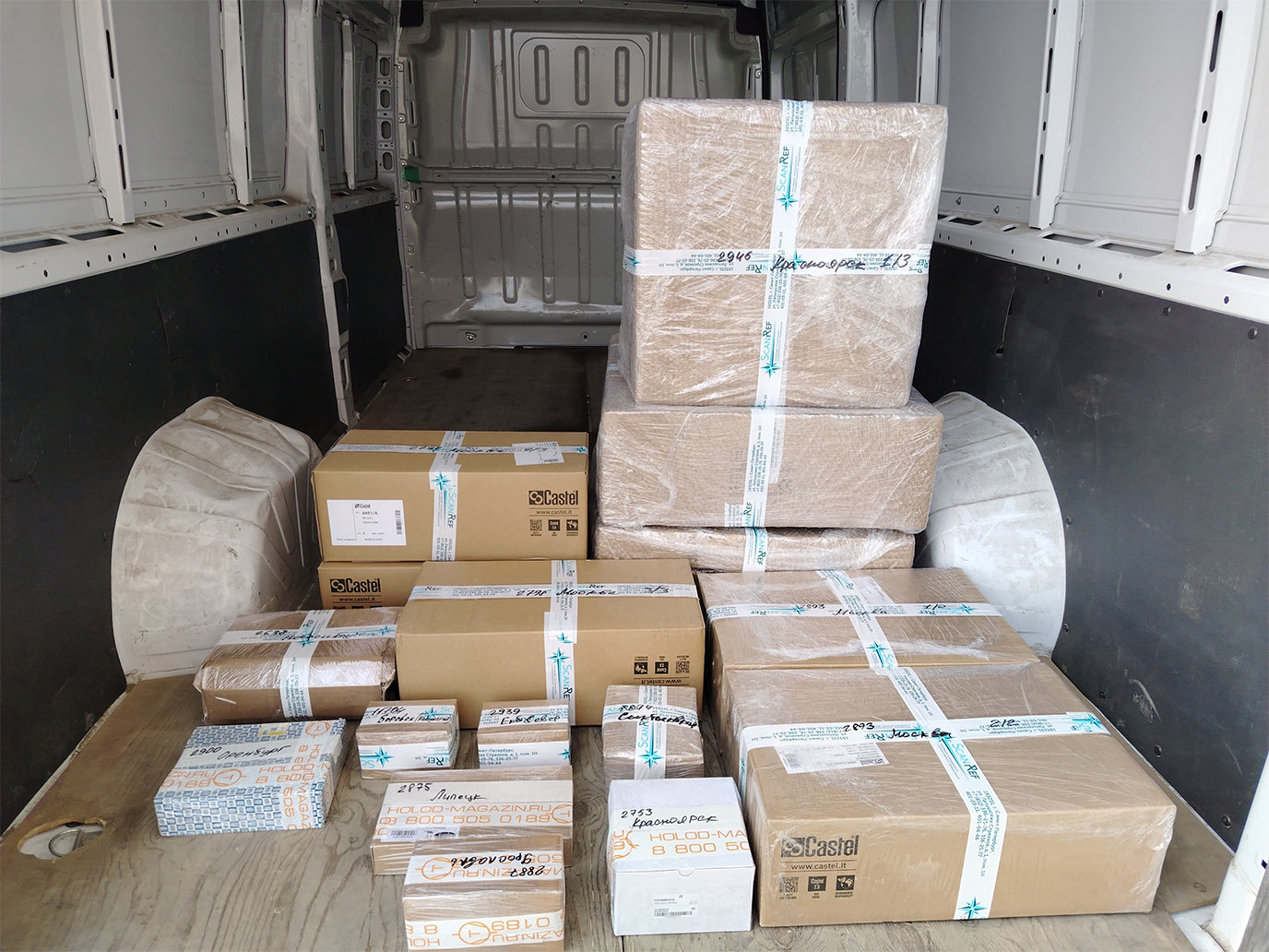 Отгрузка для отправки Деловыми Линиями в Красноярск, Москву, Оренбург, Липецк, Боровск, Екатеринбург, Сыктывкар, Новосибирск, Ярославль