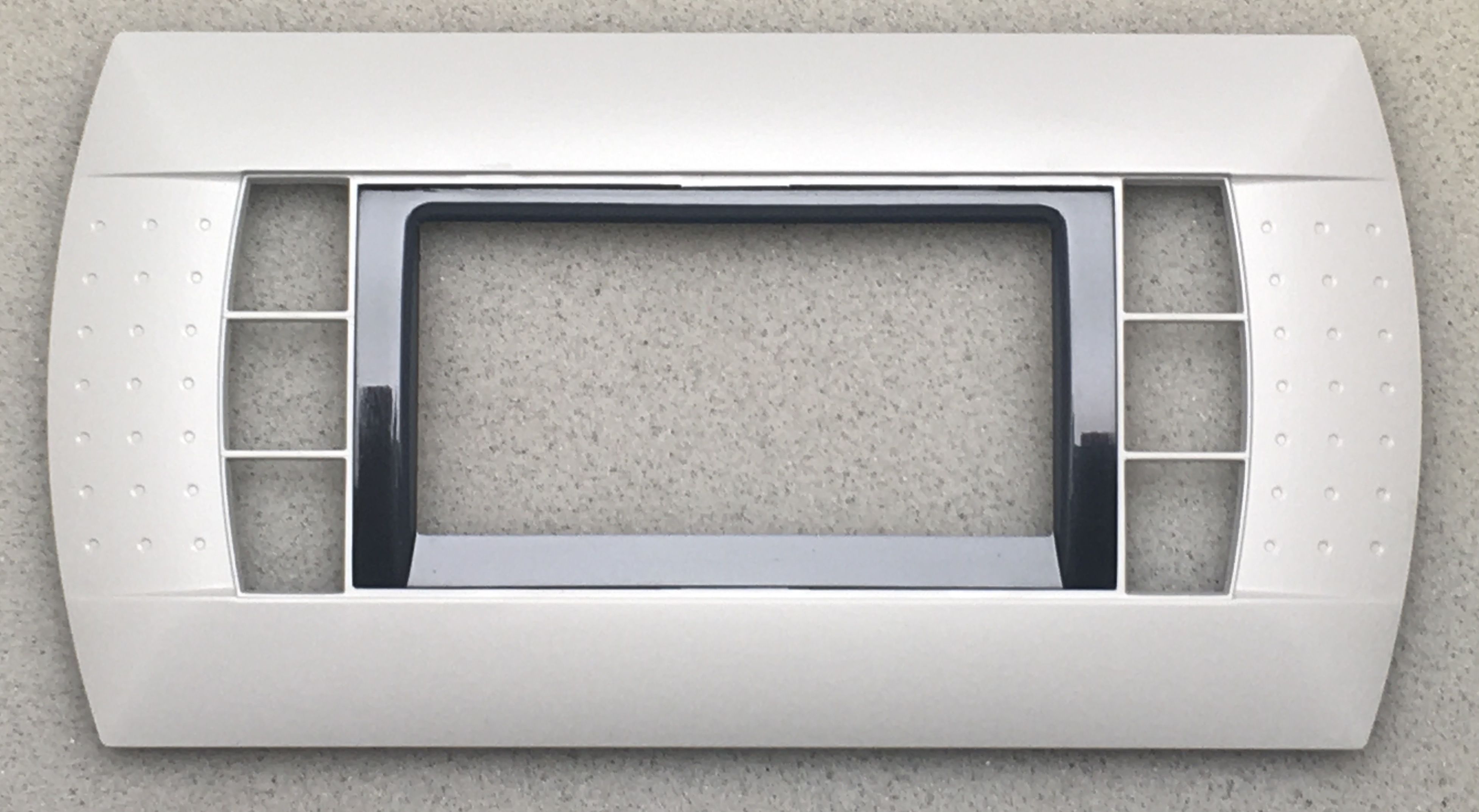РАМКА CAREL FACE PLATE PGD1, LIGHT GREY EXT, GREY INT, NEUTRAL 20 PCS.