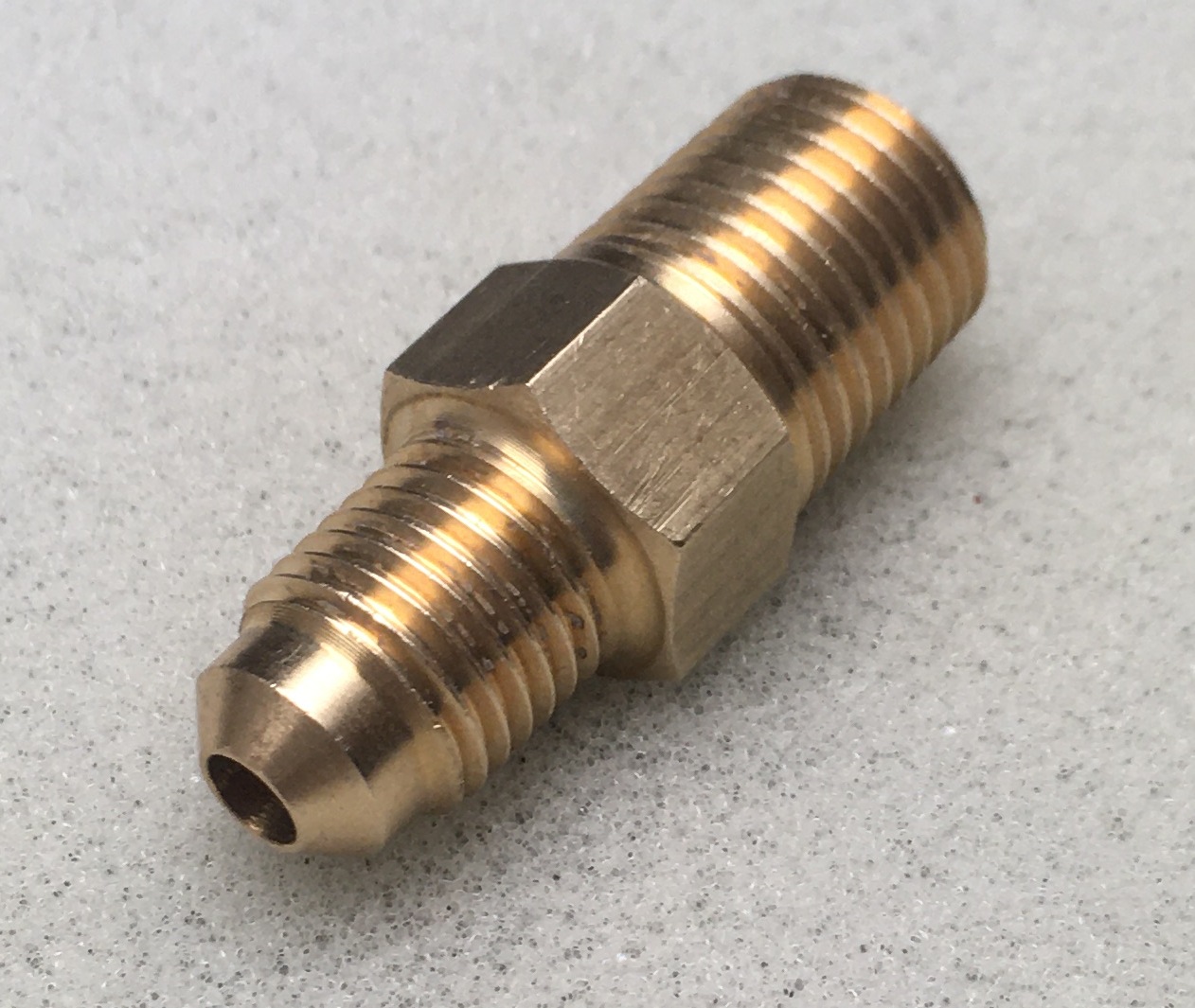 ПЕРЕХОДНИК CASTEL (НАРУЖ./НАРУЖ.) Threaded Union 1/4" Flare x 1/4" NPT, 7130/2